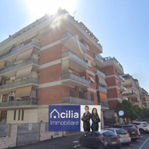 APPARTAMENTO PIANO ALTO POSIZIONE CENTRALE OSTIA | Via dei Traghetti